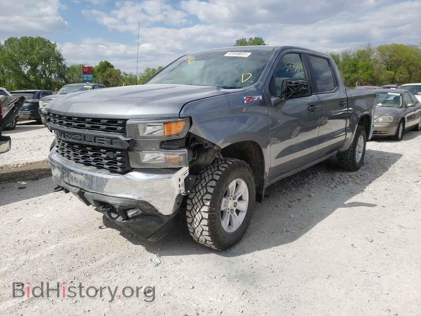 2020 CHEVROLET SILVERADO - VIN: 1GCUYAEF4LZ242514 - Фото 2