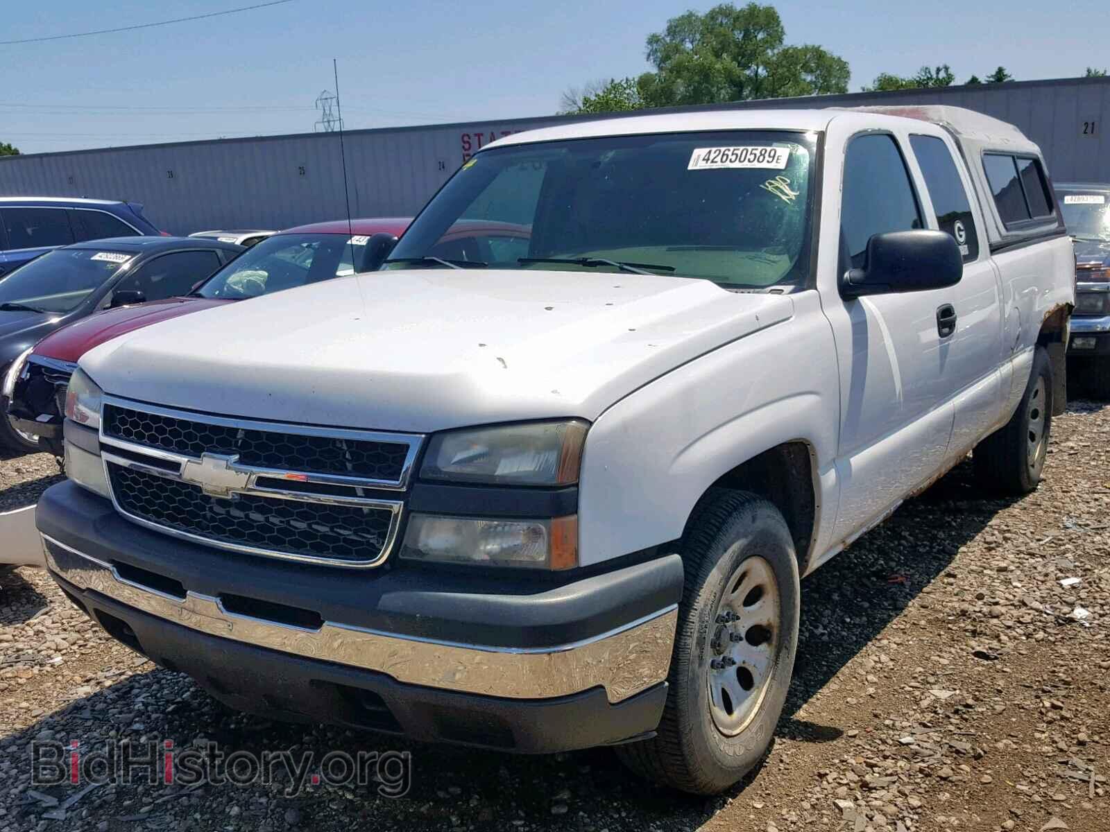 2006 CHEVROLET SILVERADO - VIN: 2GCEK19V561330766 - Фото 2