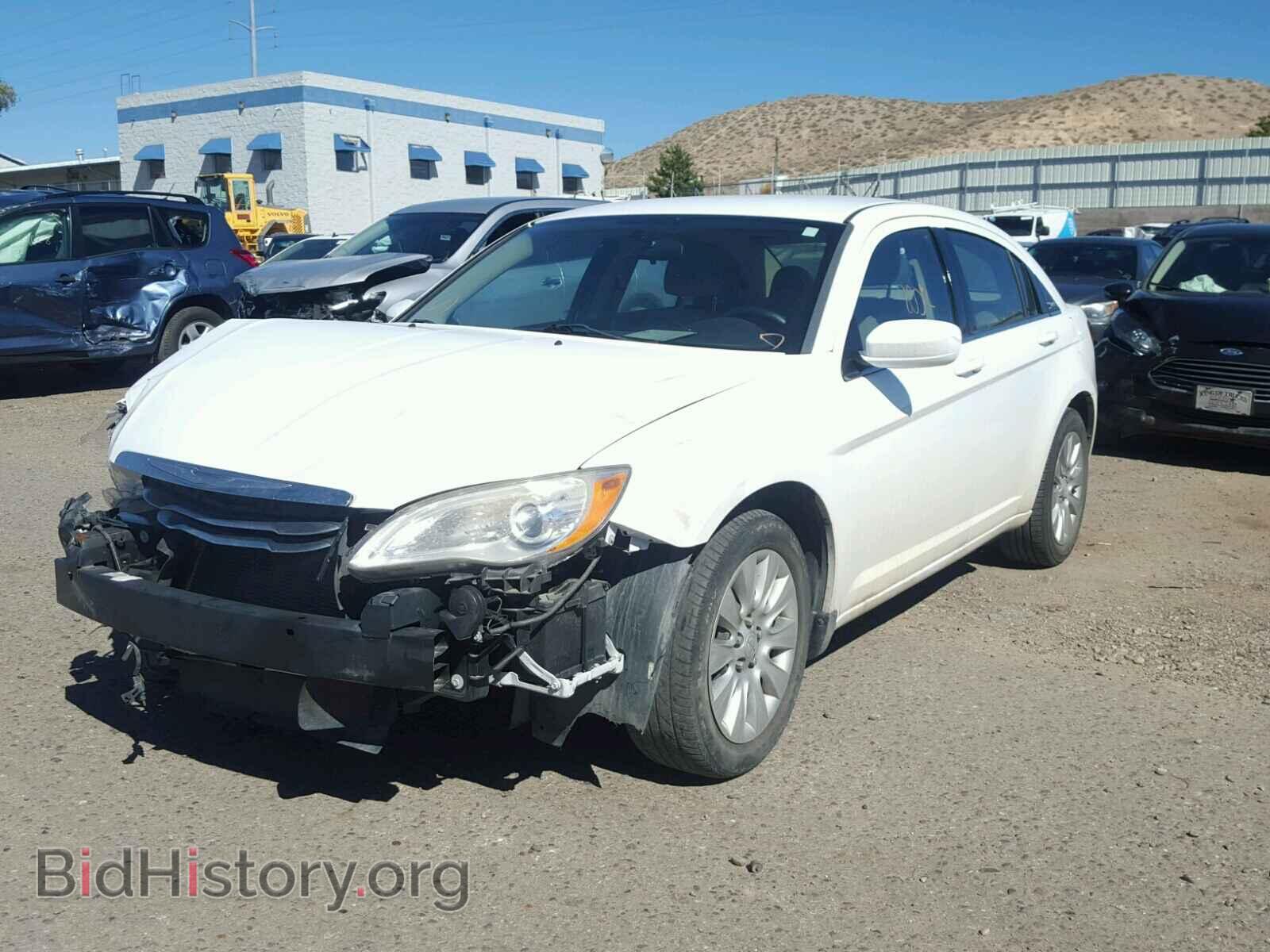 2014 CHRYSLER 200 - VIN: 1C3CCBABXEN207350 - Фото 2