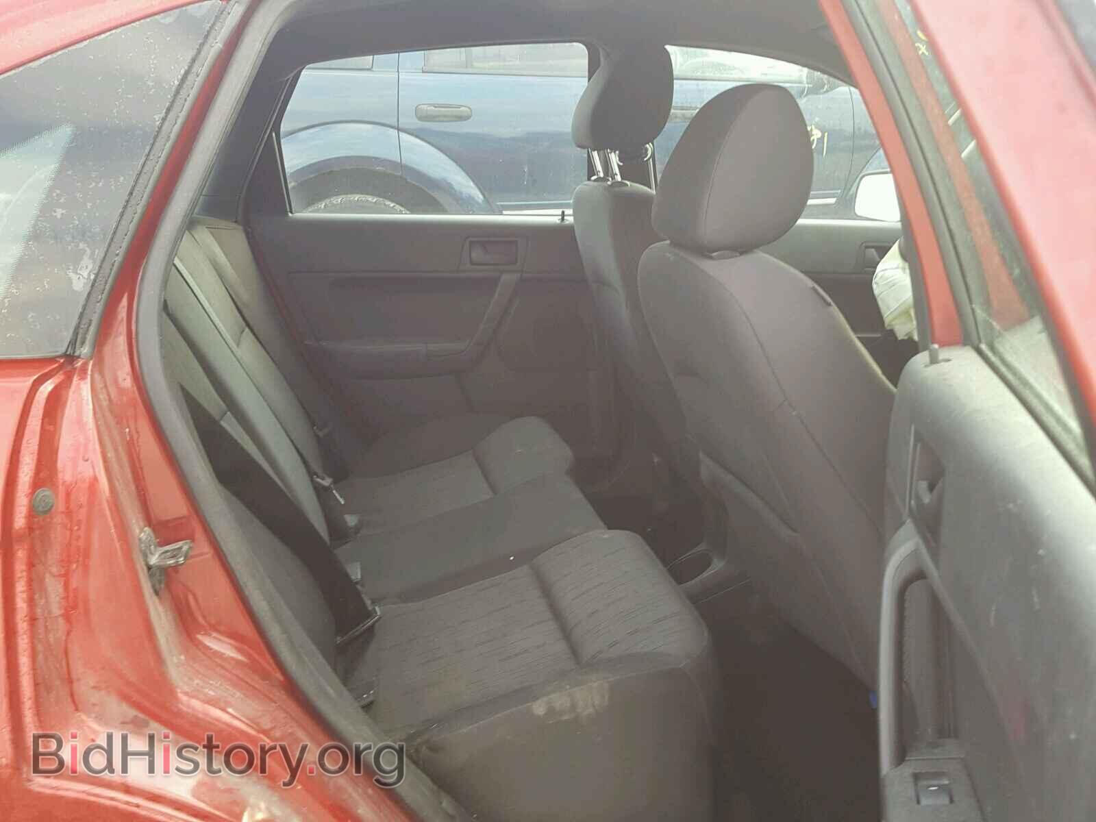 2011 FORD FOCUS - VIN: 1FAHP3FN6BW151840 - Photo 6