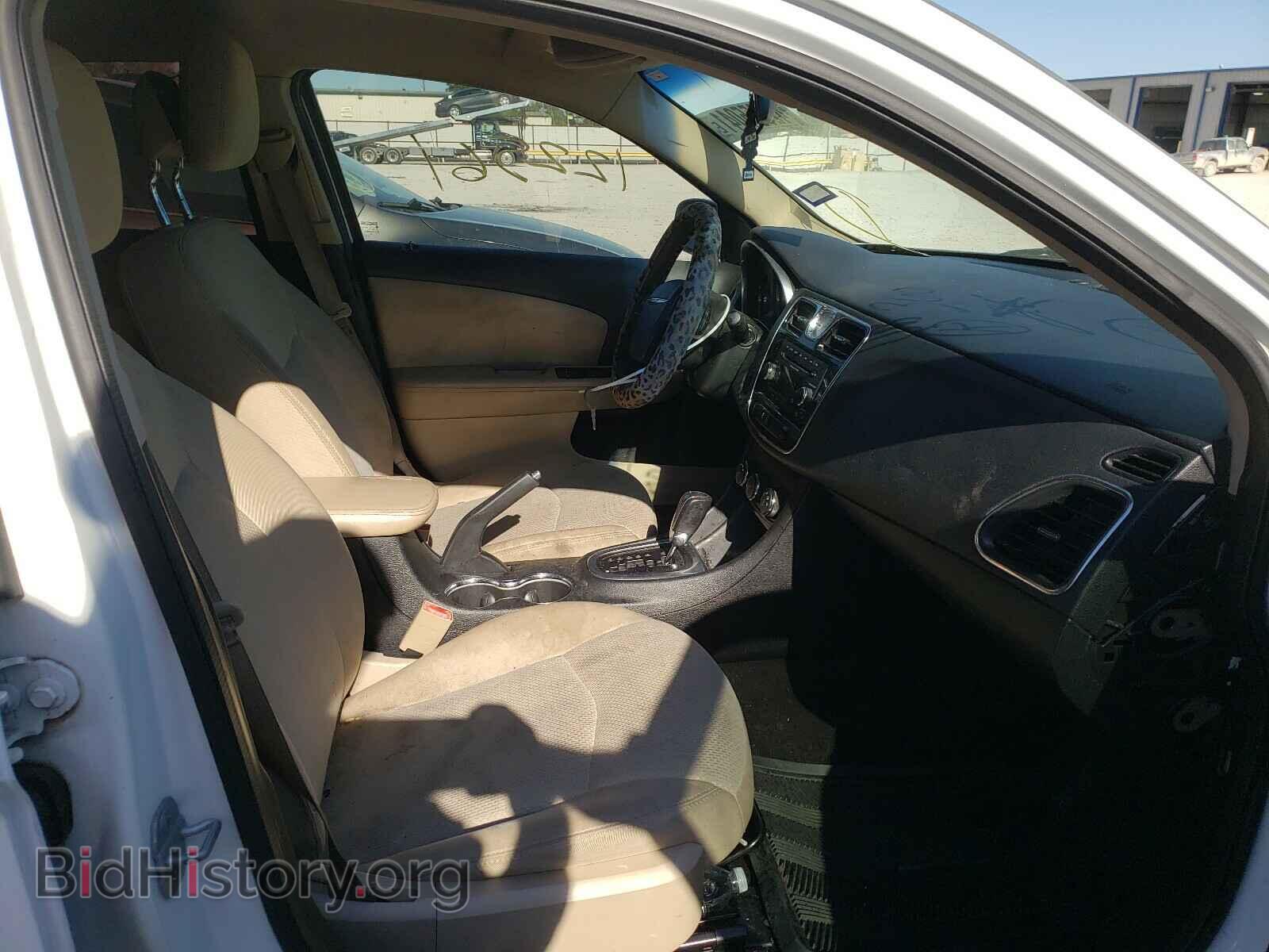 2012 CHRYSLER 200 - VIN: 1C3CCBAB1CN199667 - Фото 5