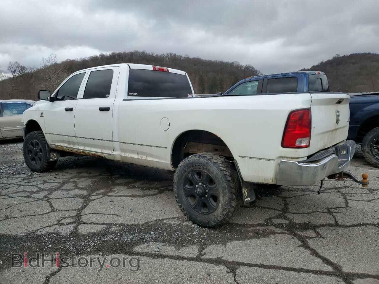 2014 RAM All Models - VIN: 3C6UR5HL3EG301472 - Фото 2