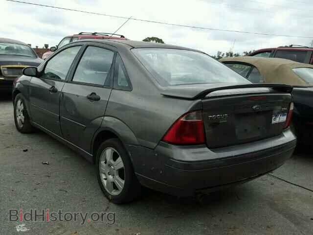 2005 FORD FOCUS - VIN: 1FAFP34N05W205907 - Фото 3