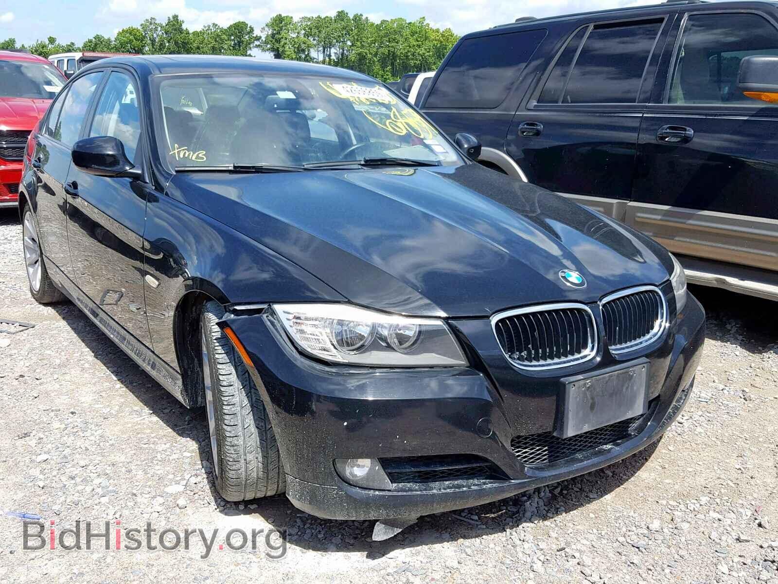 Фотография WBAPH7C56BE130858 - BMW 328 I 2011