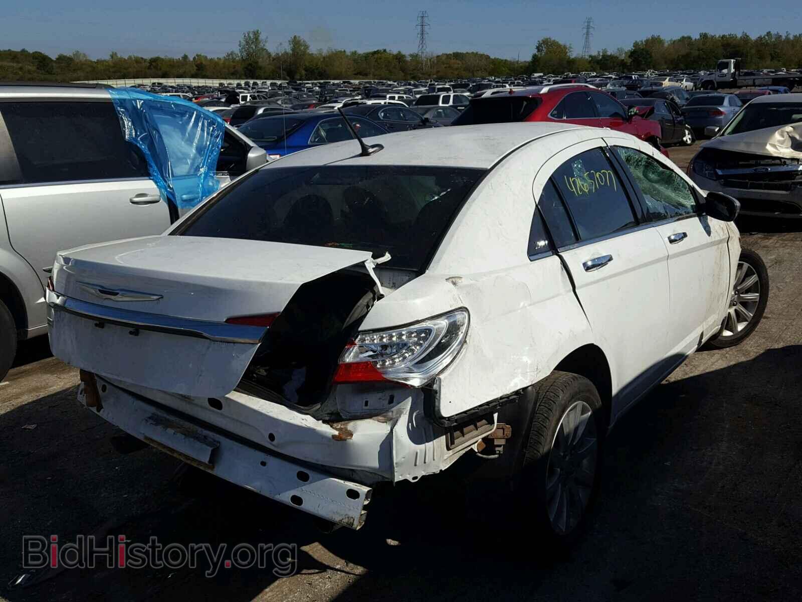 2013 CHRYSLER 200 - VIN: 1C3CCBCG2DN514874 - Photo 4