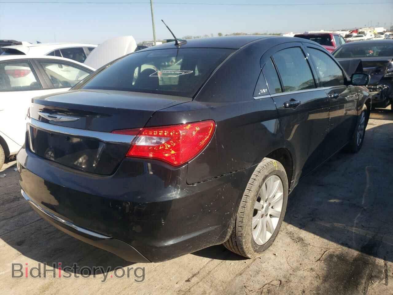 2012 CHRYSLER 200 - VIN: 1C3CCBBB0CN142911 - Фото 4