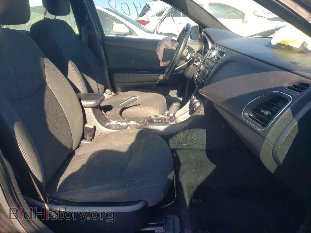 2012 CHRYSLER 200 - VIN: 1C3CCBBB0CN142911 - Фото 5