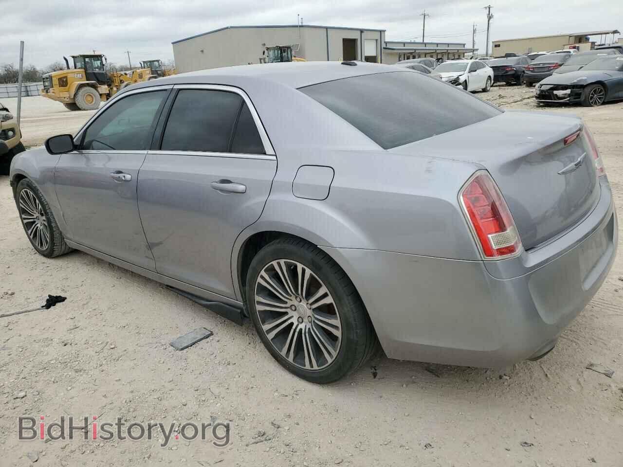 2014 CHRYSLER 300 - VIN: 2C3CCABG6EH119392 - Фото 2