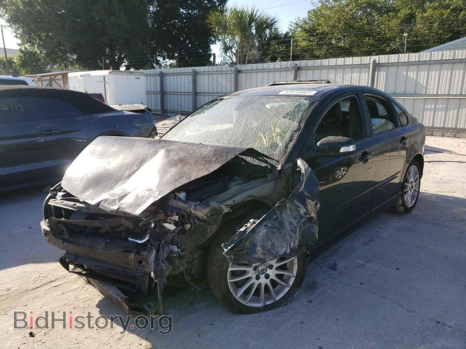2011 VOLVO S40 - VIN: YV1672MS0B2541483 - Фото 2