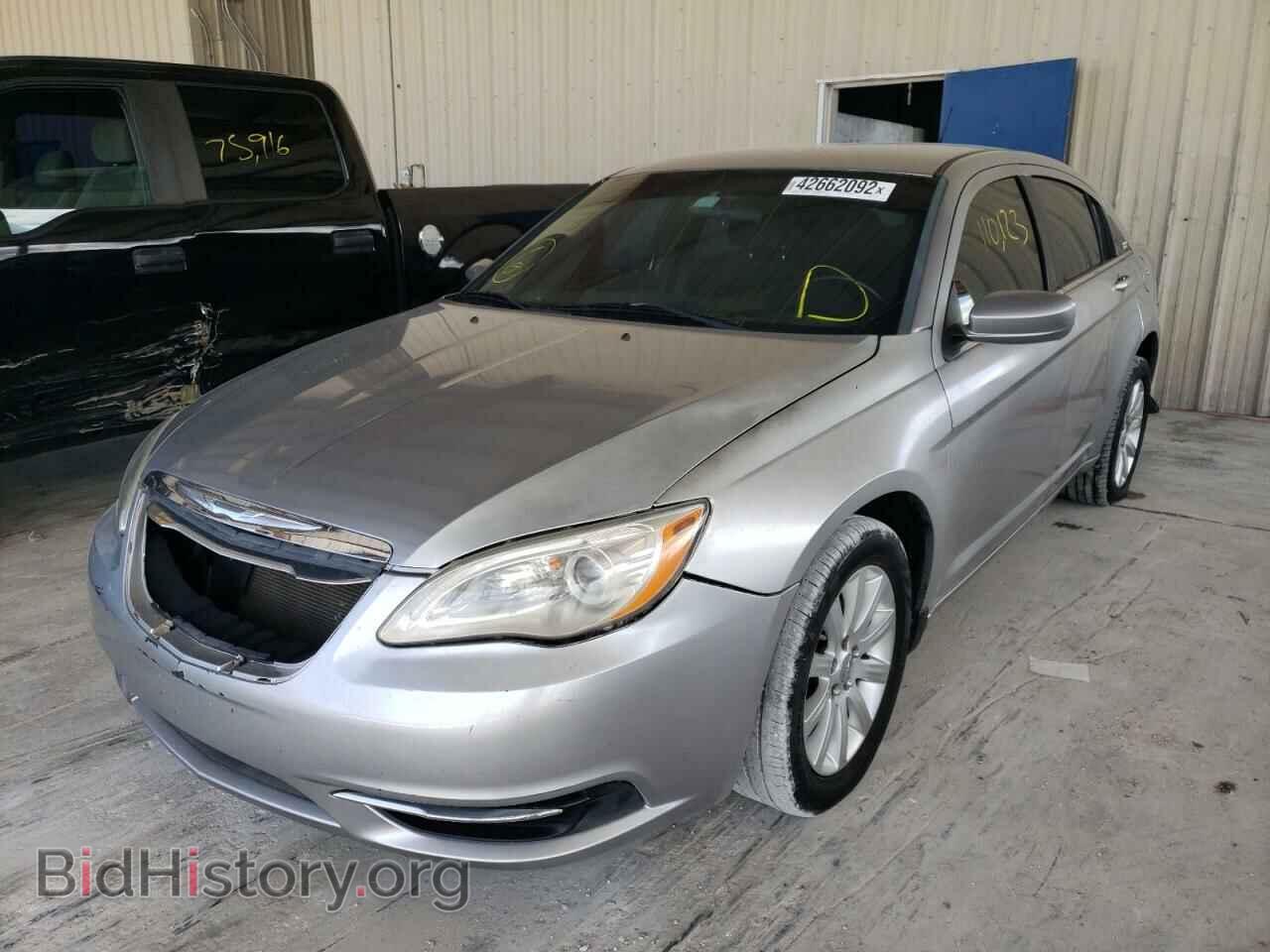 2013 CHRYSLER 200 - VIN: 1C3CCBBB4DN672218 - Фото 2