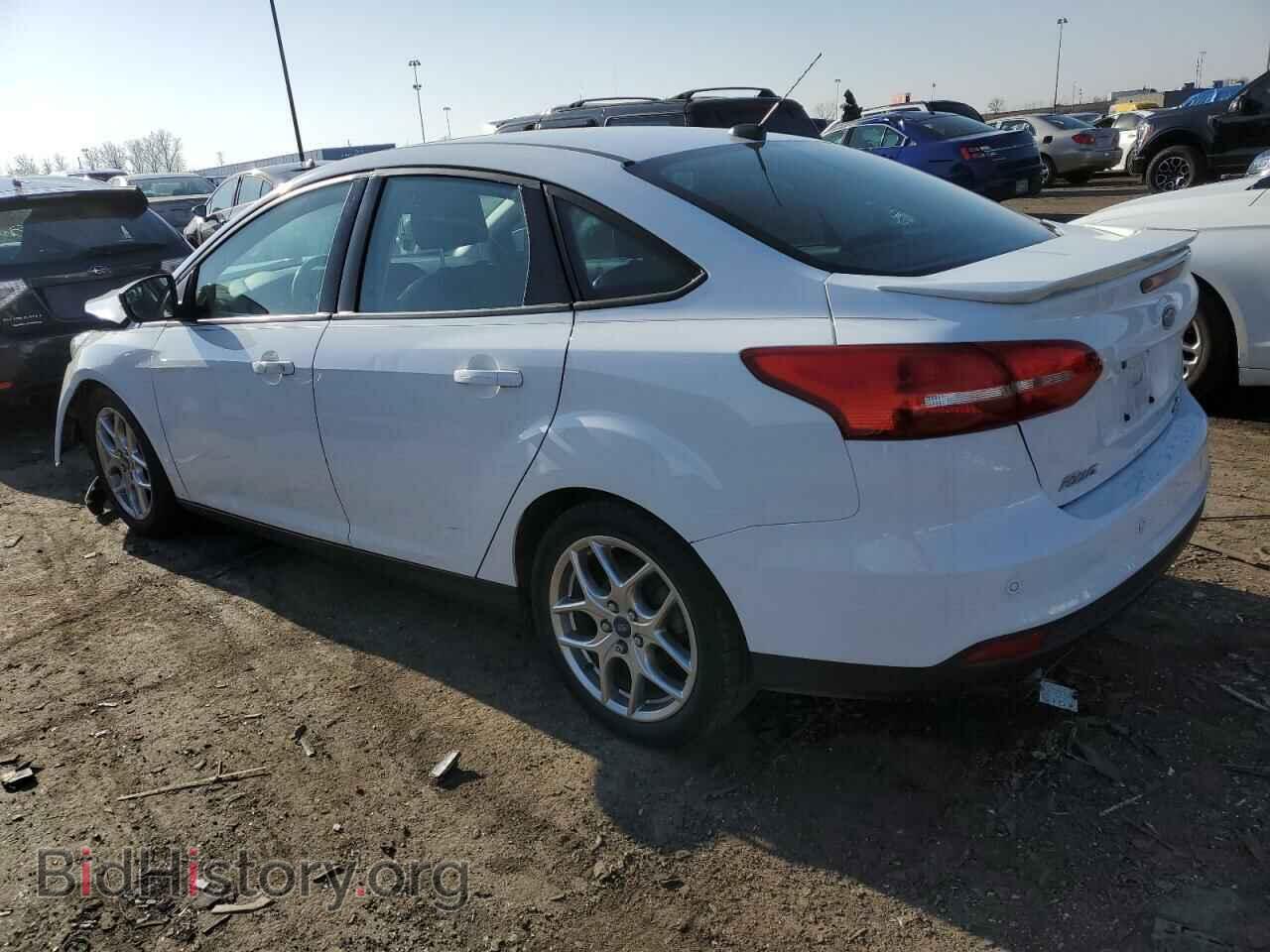 2015 FORD FOCUS - VIN: 1FADP3F22FL379555 - Photo 2