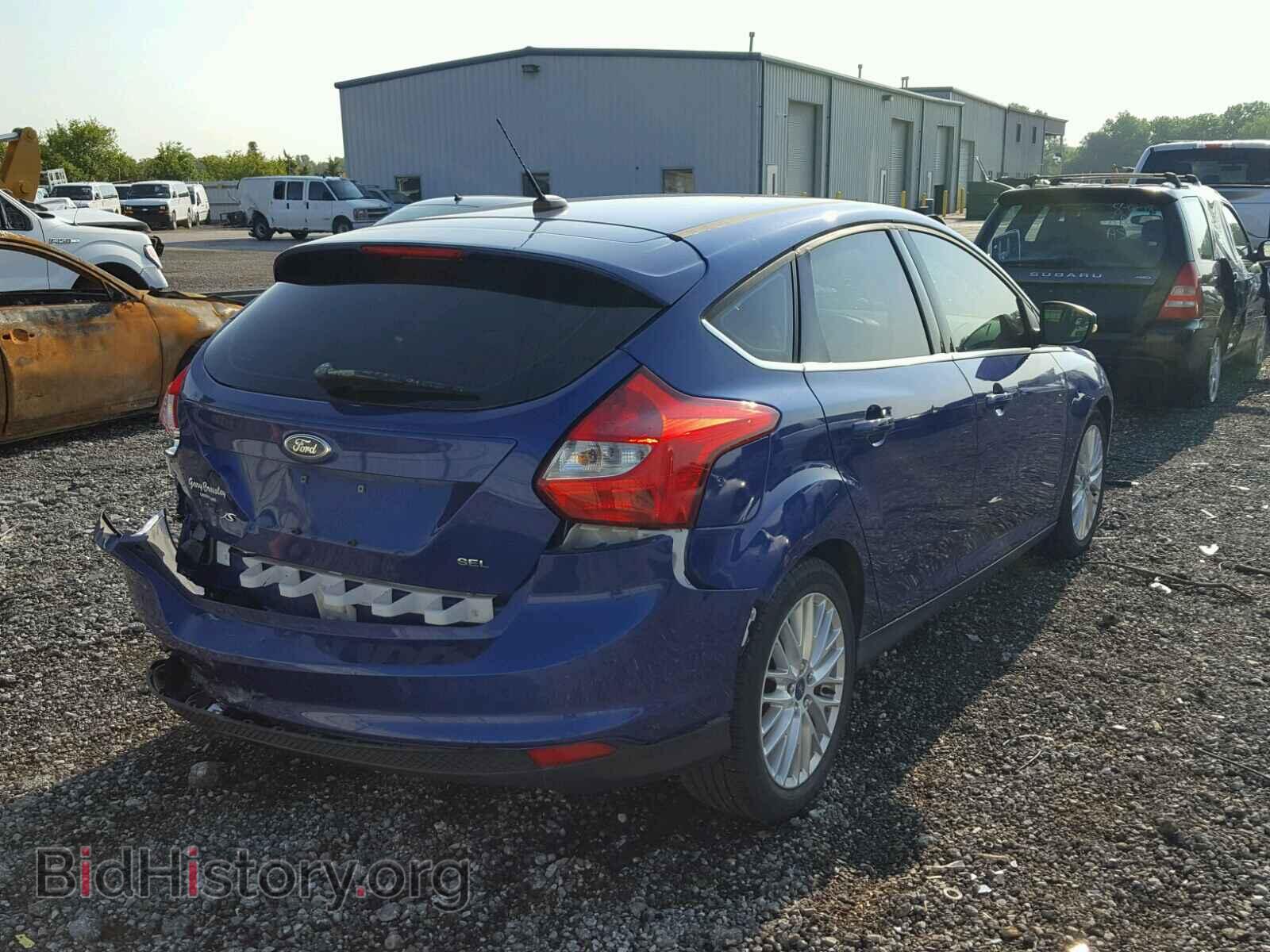 2012 Ford FOCUS (VIN 1FAHP3M21CL221904) — photo 4 of 10