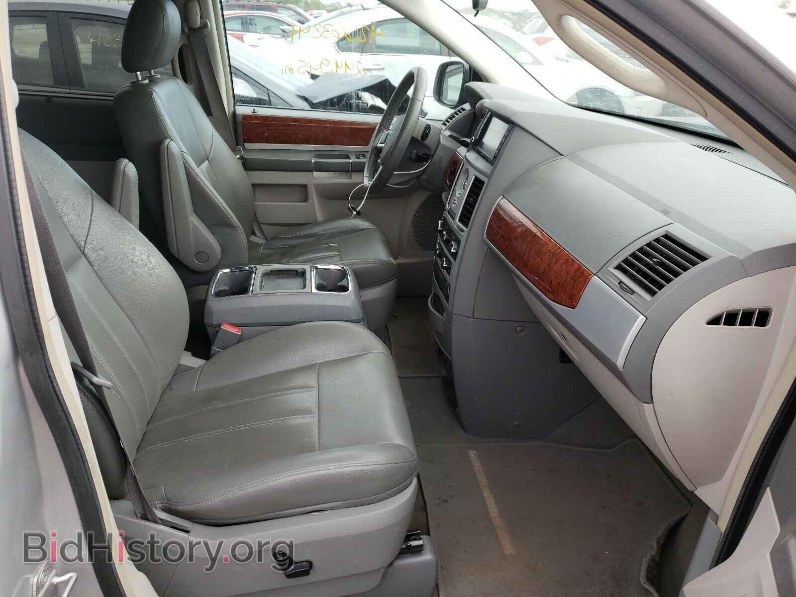 2009 CHRYSLER MINIVAN - VIN: 2A8HR54199R505443 - Фото 5