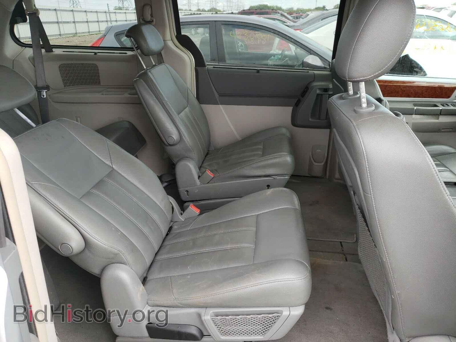 2009 CHRYSLER MINIVAN - VIN: 2A8HR54199R505443 - Фото 6