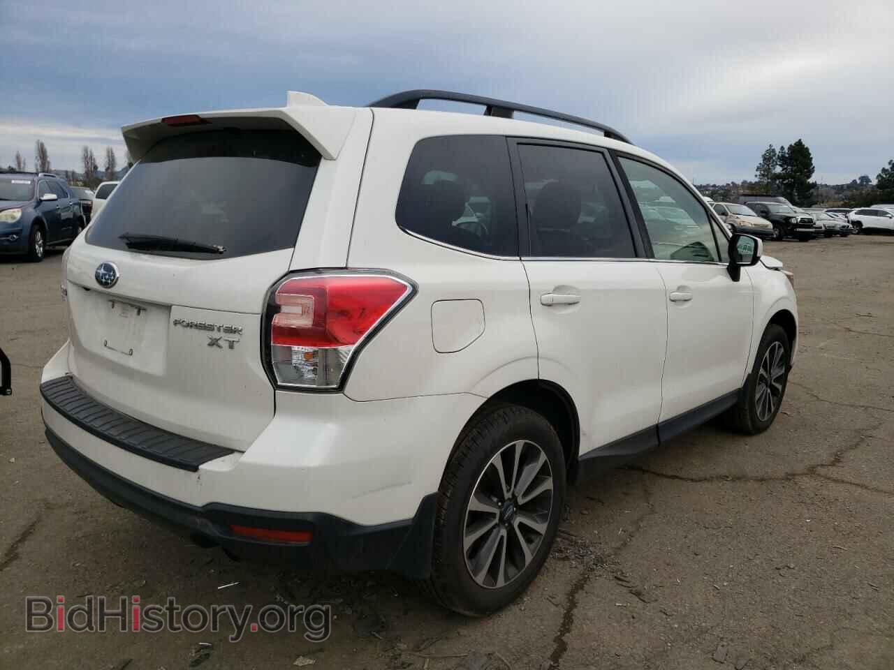 2017 SUBARU FORESTER - VIN: JF2SJGEC6HH488113 - Фото 3