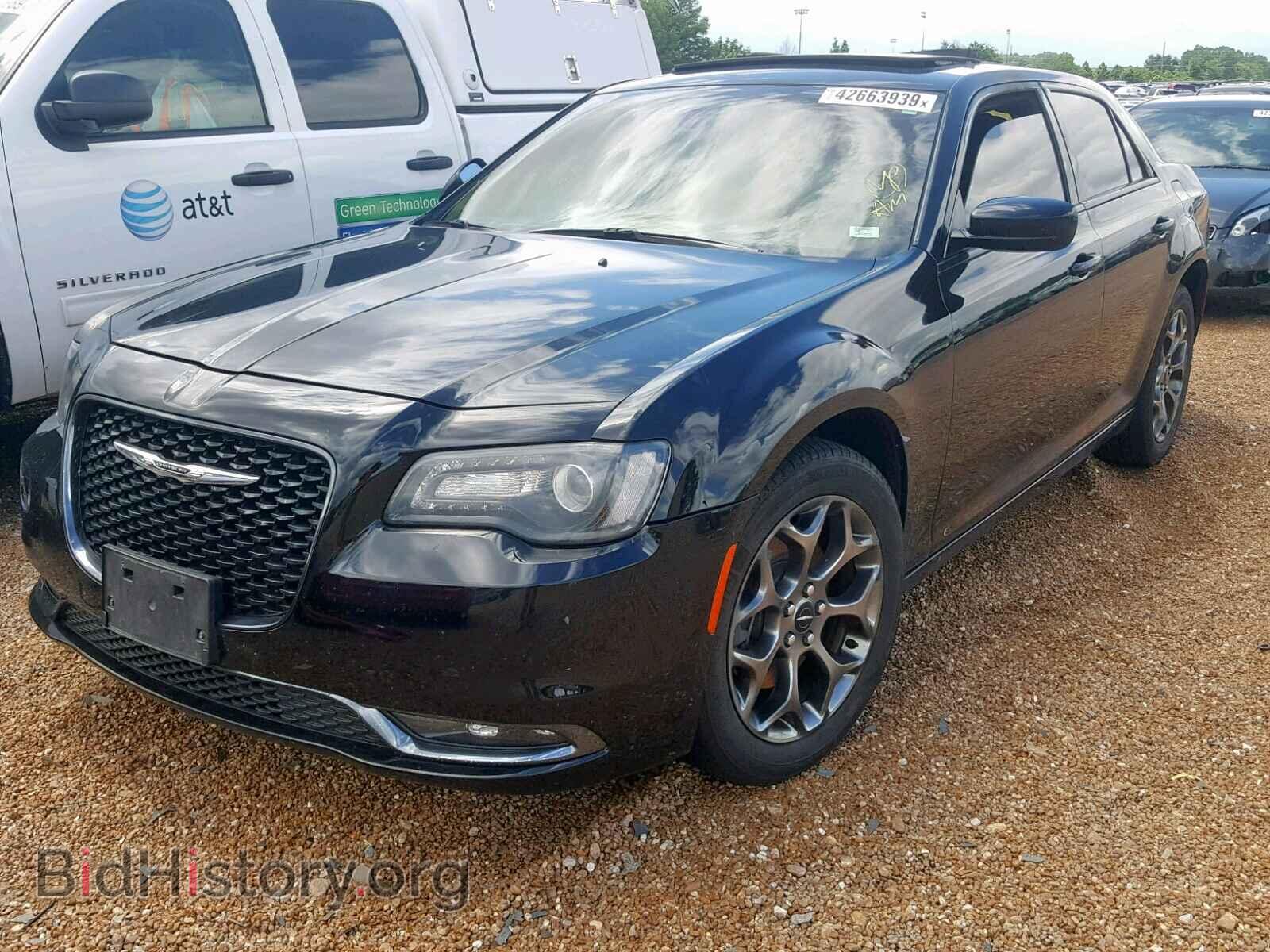 2016 CHRYSLER 300 - VIN: 2C3CCAGG8GH142538 - Фото 2