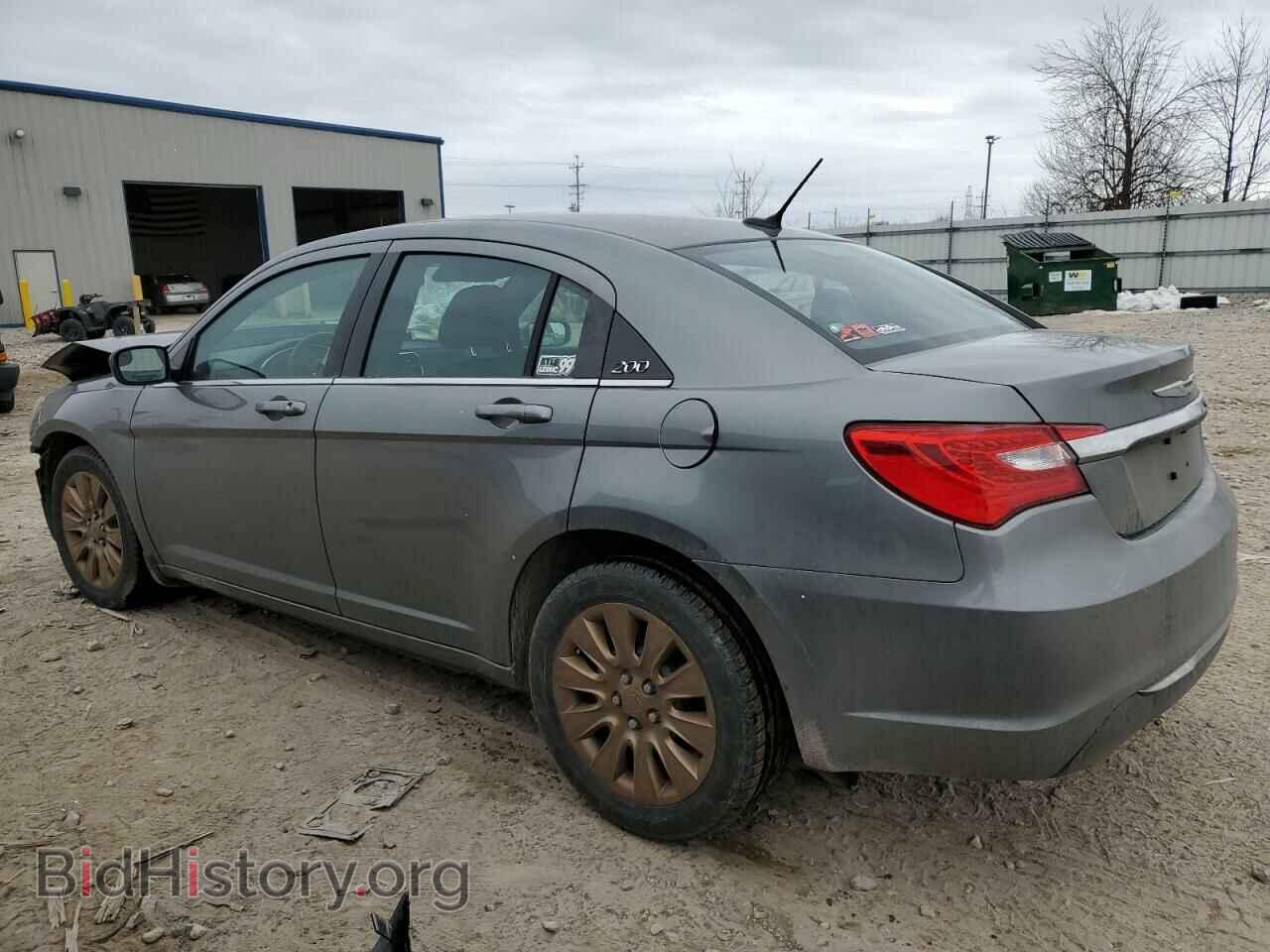 2013 CHRYSLER 200 - VIN: 1C3CCBAG3DN737198 - Фото 2