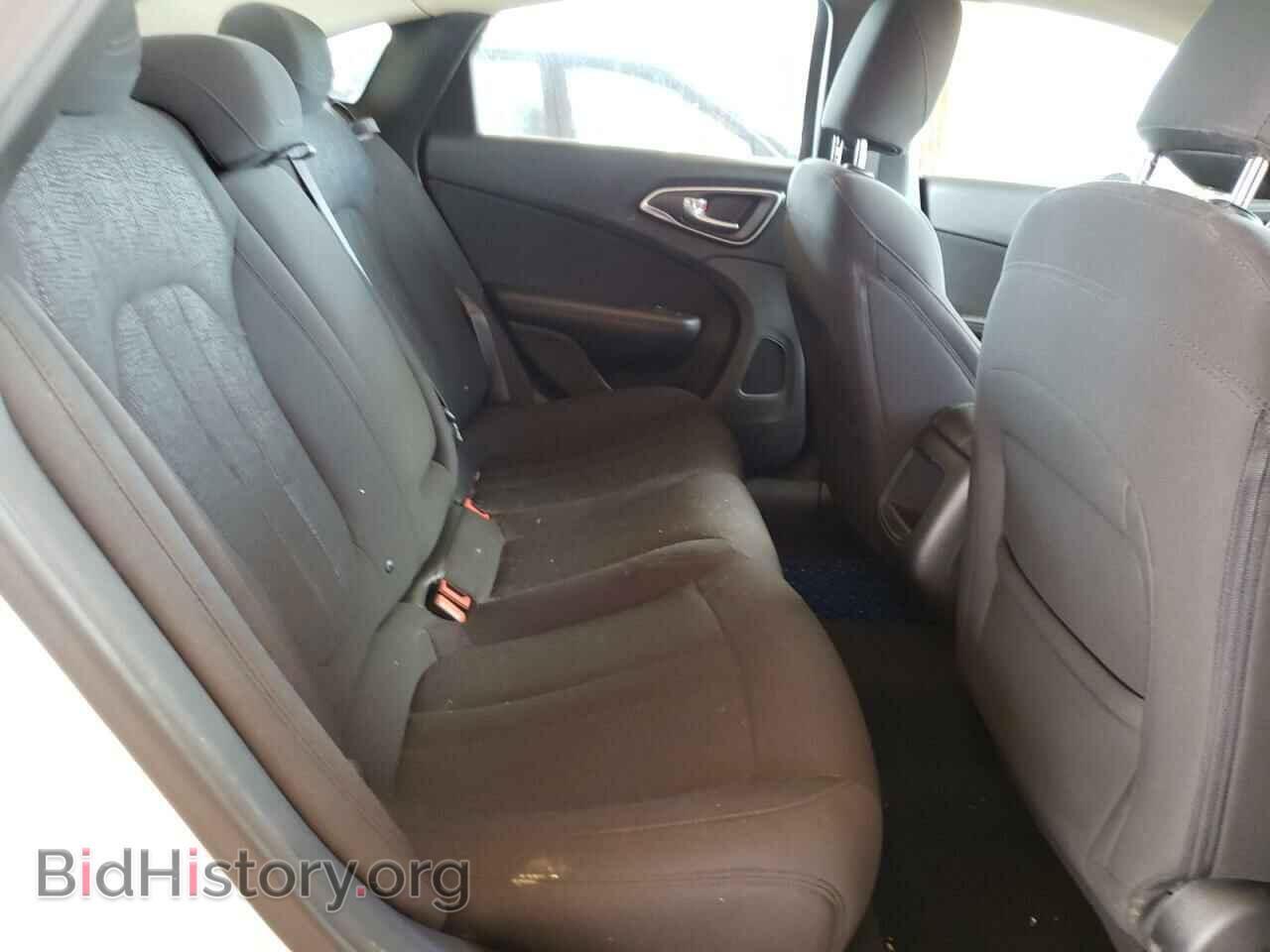 2015 CHRYSLER 200 - VIN: 1C3CCCAB5FN662548 - Фото 6