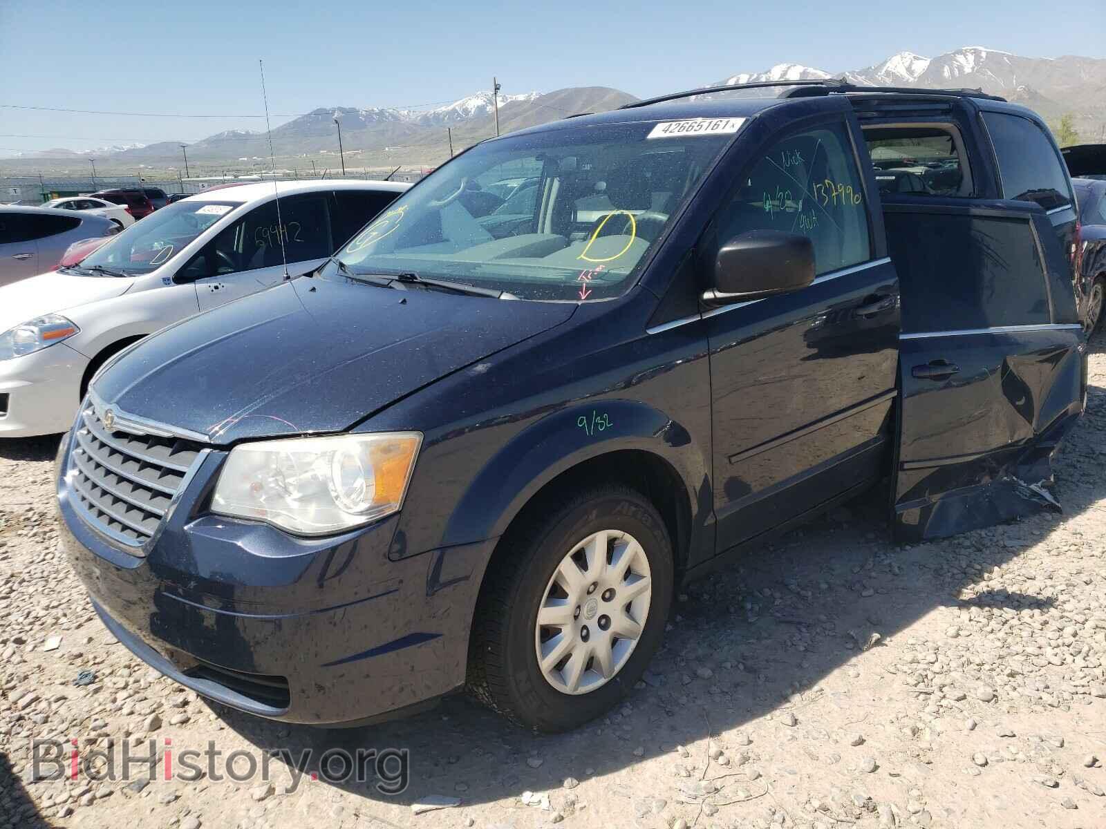2009 CHRYSLER MINIVAN - VIN: 2A8HR44E29R552844 - Фото 2
