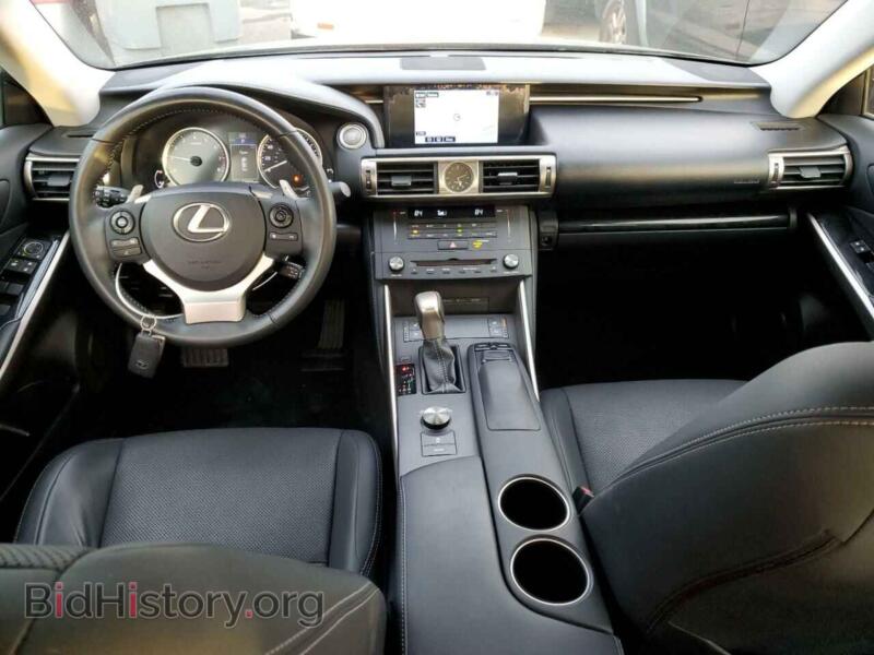 2015 Lexus IS (VIN JTHBF1D20F5051775) — photo 8 of 12