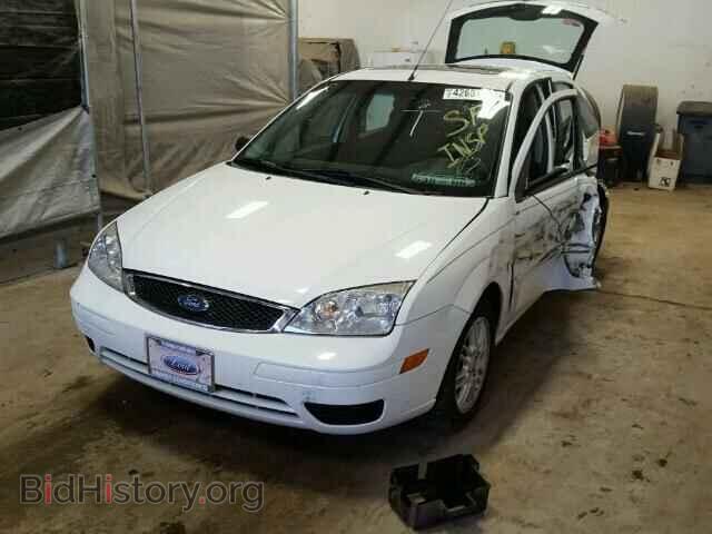 2005 FORD FOCUS - VIN: 3FAFP37N35R135429 - Фото 2