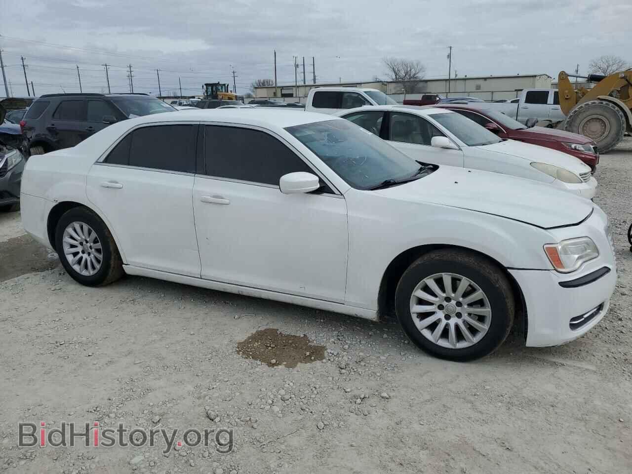2013 CHRYSLER 300 - VIN: 2C3CCAAG6DH732628 - Фото 4
