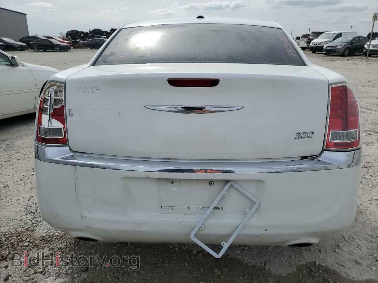 2013 CHRYSLER 300 - VIN: 2C3CCAAG6DH732628 - Фото 6