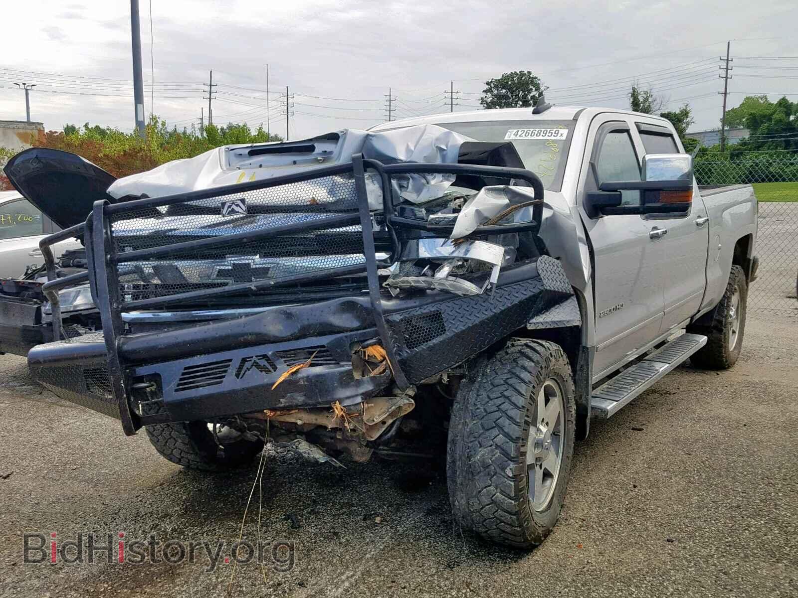 2017 CHEVROLET SILVERADO - VIN: 1GC1KWEY7HF124792 - Фото 2