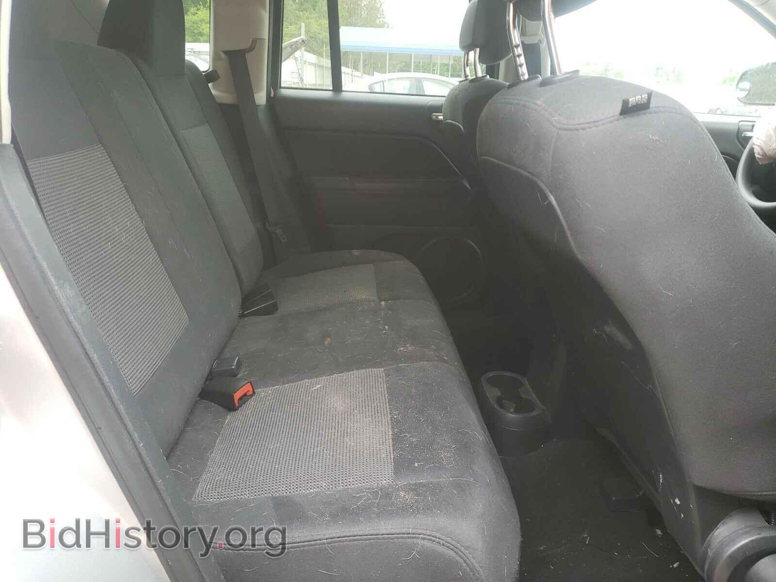 2011 JEEP COMPASS - VIN: 1J4NT1FBXBD252727 - Photo 6