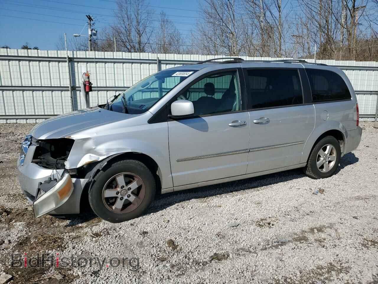 Photo 2D4RN5D15AR210371 - DODGE CARAVAN 2010