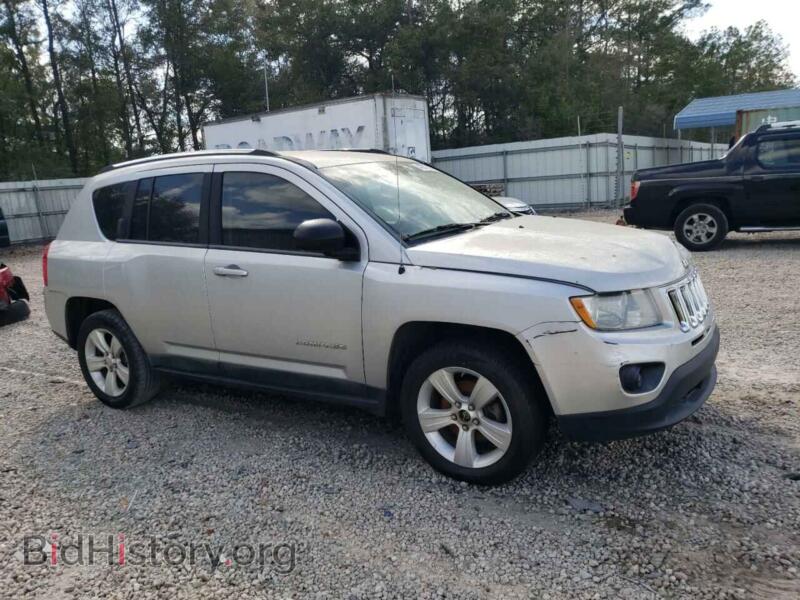 2011 Jeep COMPASS (VIN 1J4NT1FA4BD165641) — photo 4 of 12
