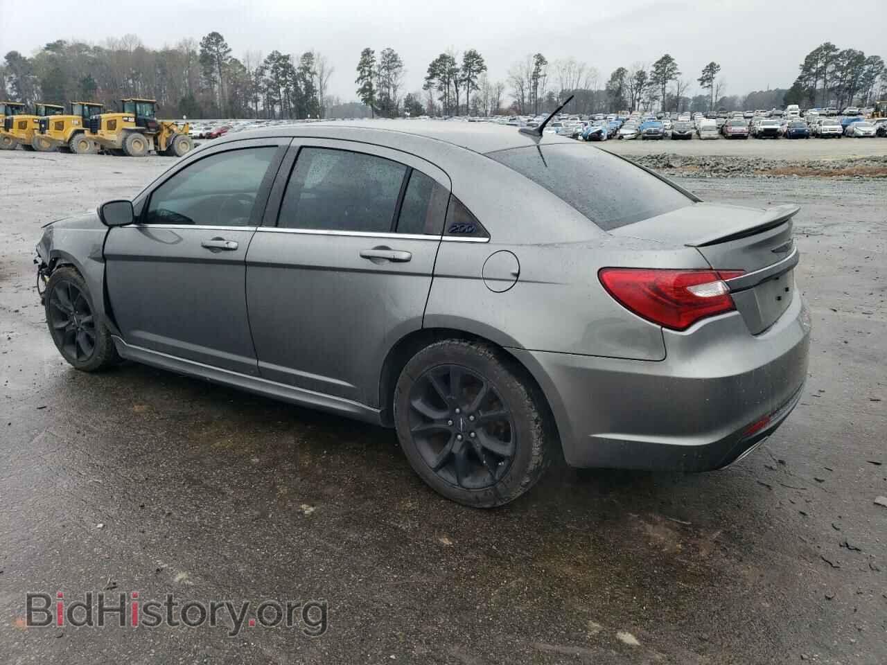 2013 CHRYSLER 200 - VIN: 1C3CCBCGXDN719617 - Фото 2