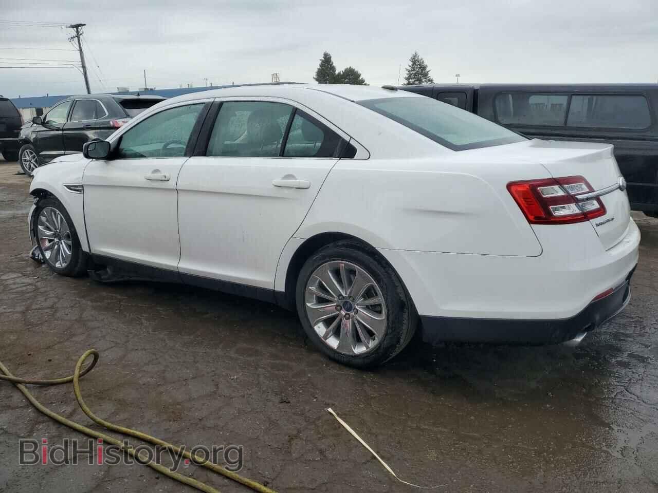 2013 FORD TAURUS - VIN: 1FAHP2D89DG221593 - Фото 2