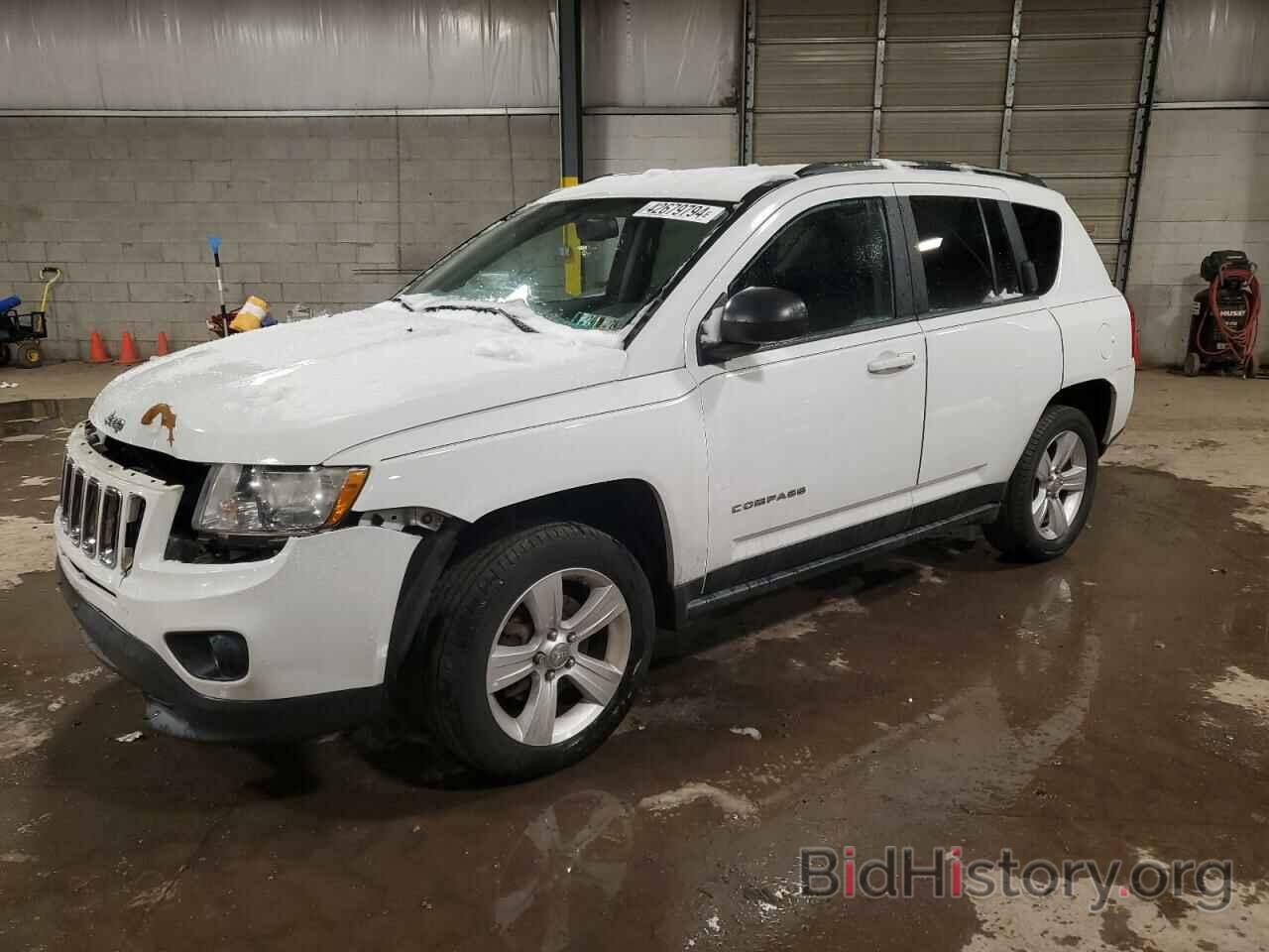 Photo 1C4NJDBBXCD537965 - JEEP COMPASS 2012