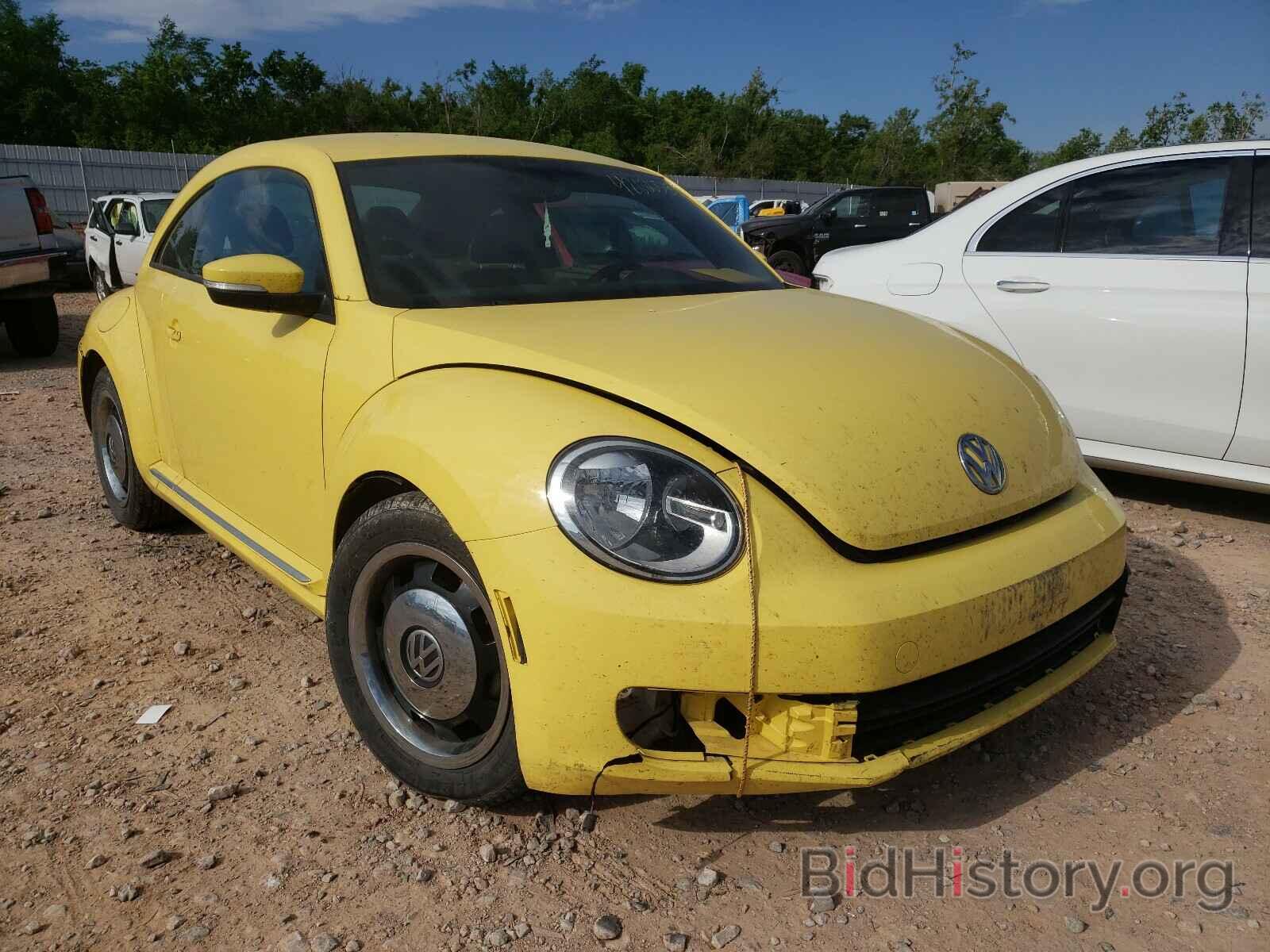 Photo 3VWJP7AT9DM624851 - VOLKSWAGEN BEETLE 2013