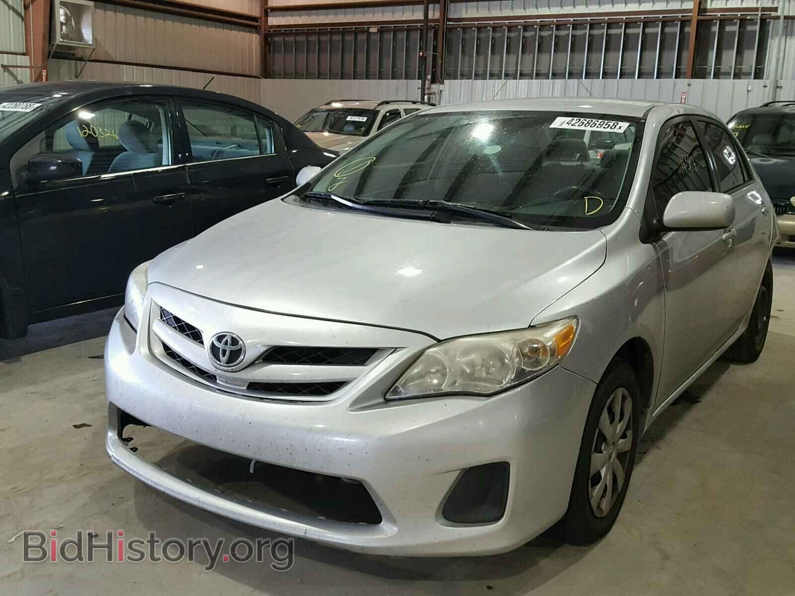 2011 TOYOTA COROLLA BA - VIN: 2T1BU4EEXBC672102 - Фото 2