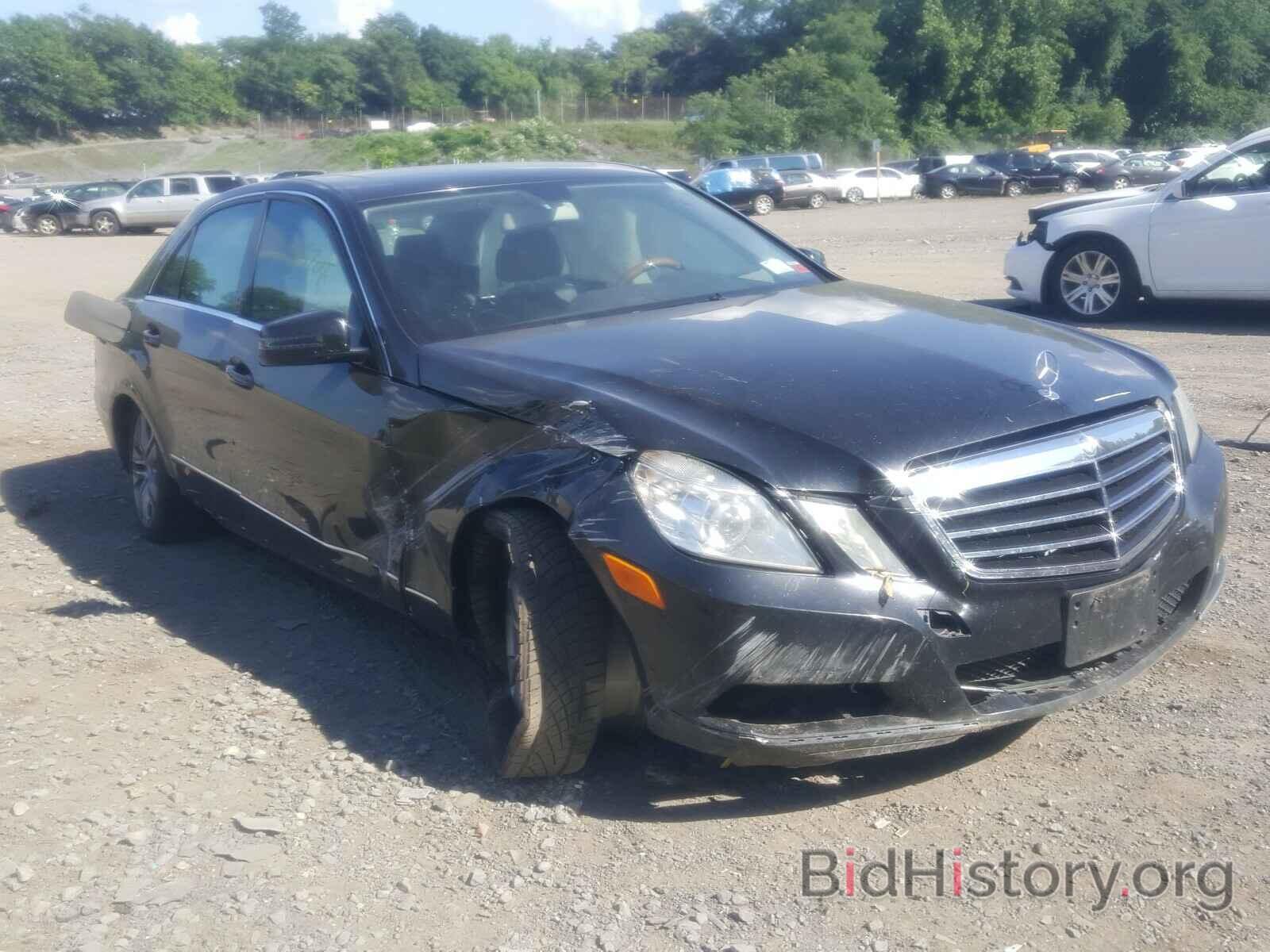 Photo WDDHF8HB1BA424425 - MERCEDES-BENZ E CLASS 2011