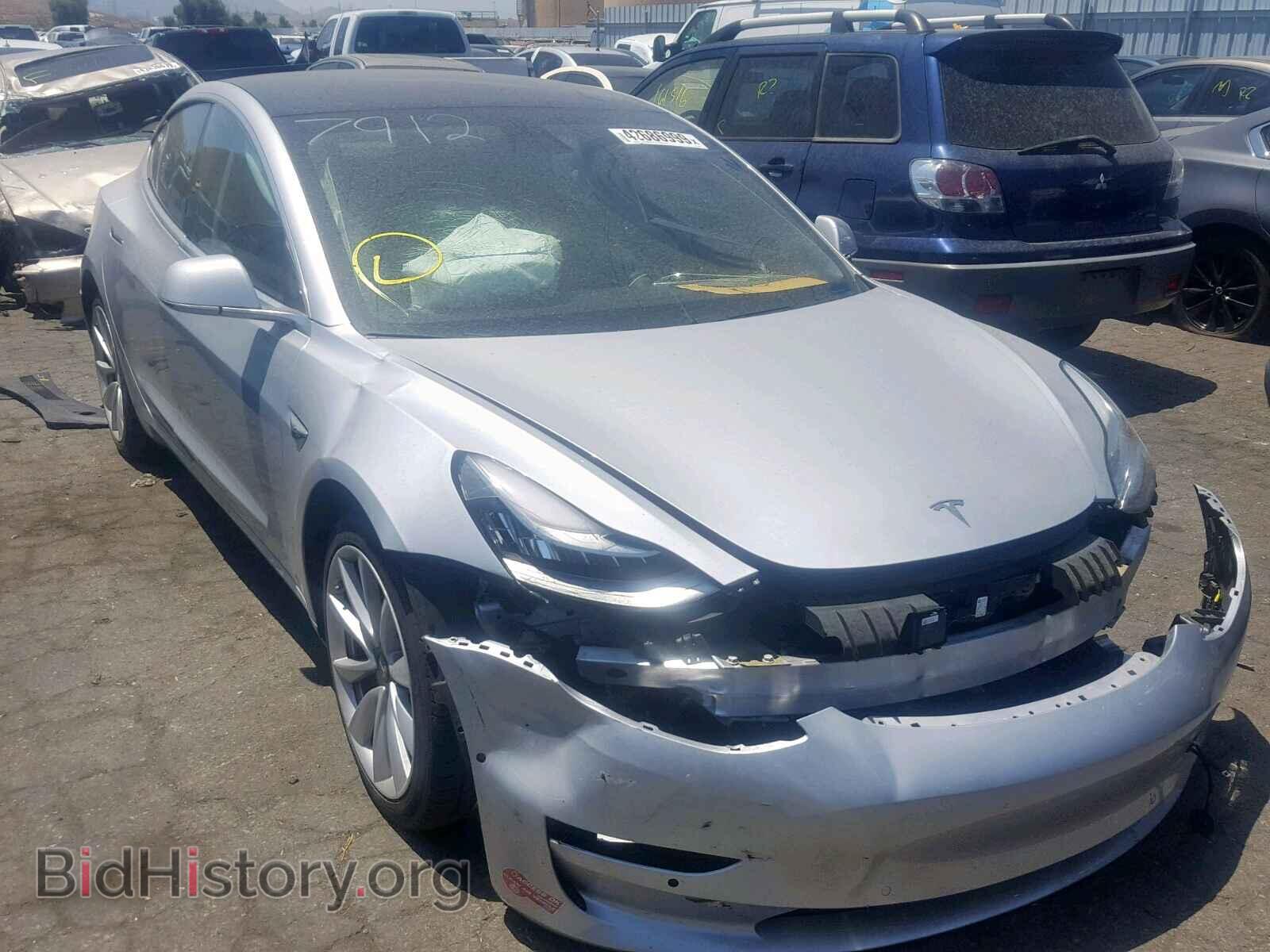 Фотография 5YJ3E1EA4JF048576 - TESLA MODEL 3 2018