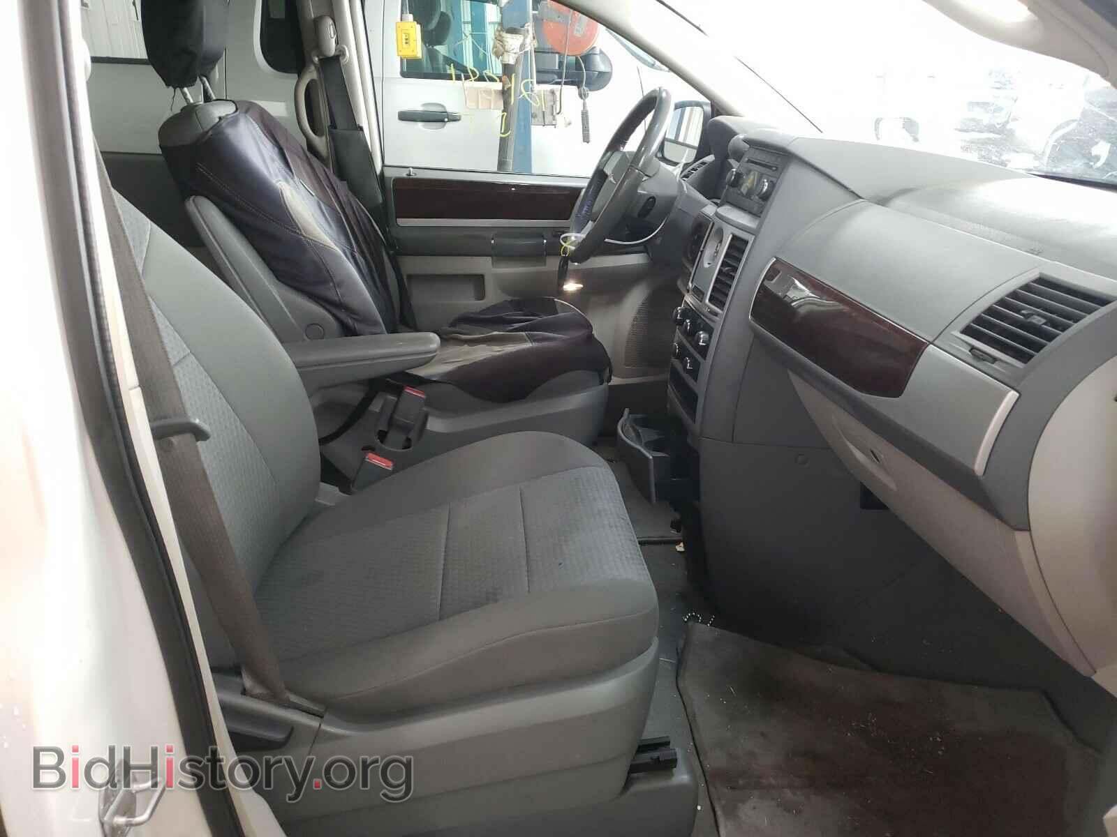 2010 CHRYSLER MINIVAN - VIN: 2A4RR5D1XAR252529 - Фото 5