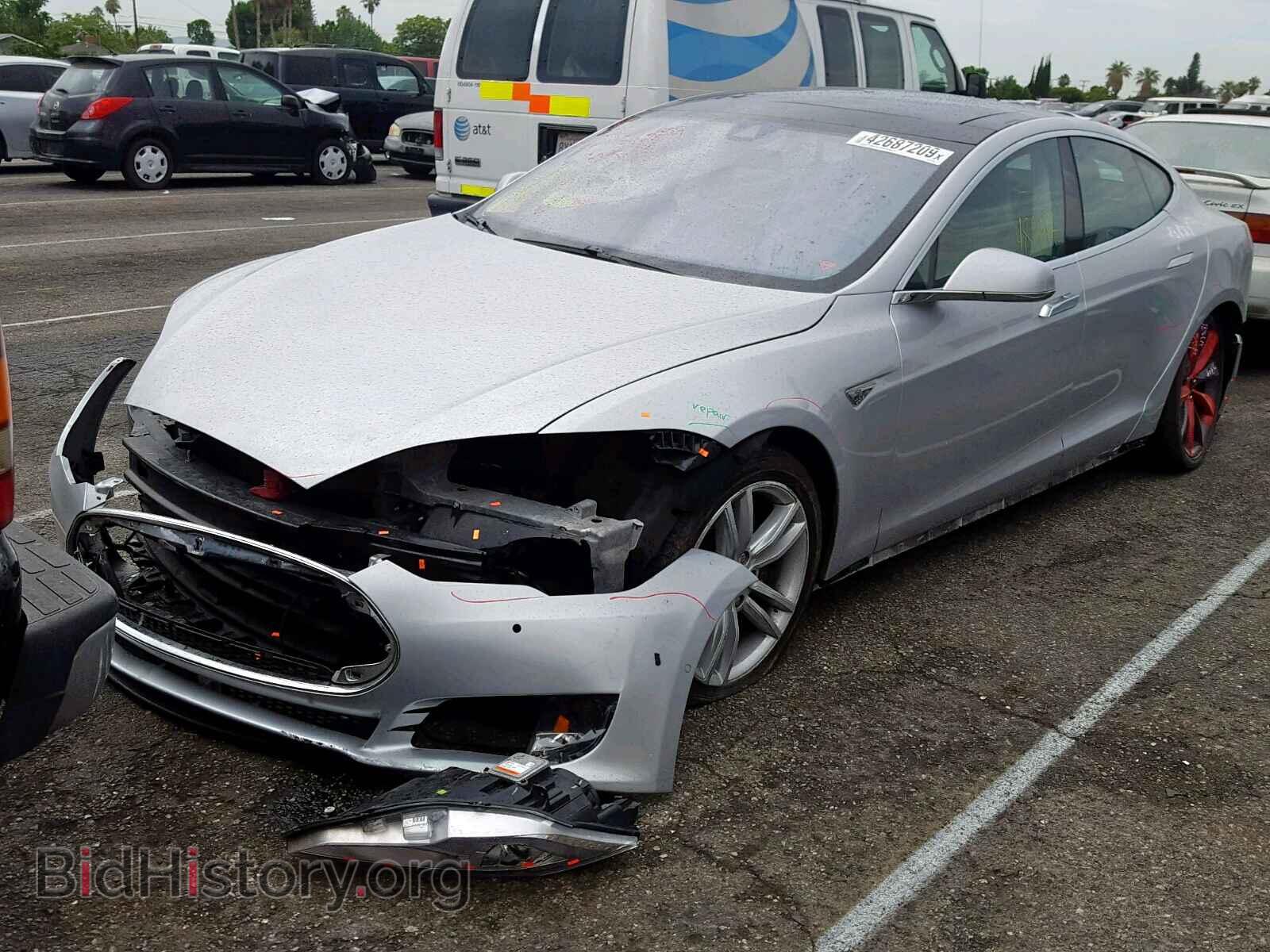 2014 TESLA MODEL S - VIN: 5YJSA1S12EFP66242 - Фото 2