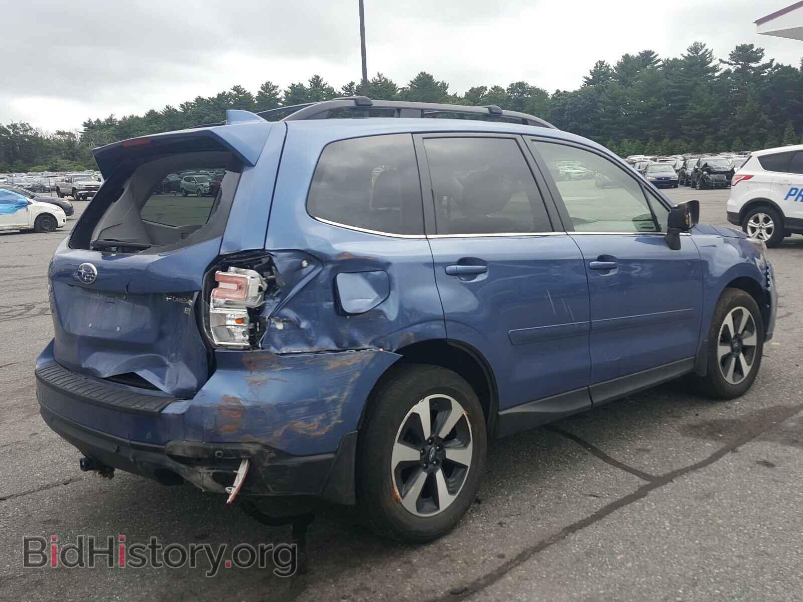 2017 SUBARU FORESTER - VIN: JF2SJARC3HH561669 - Фото 4