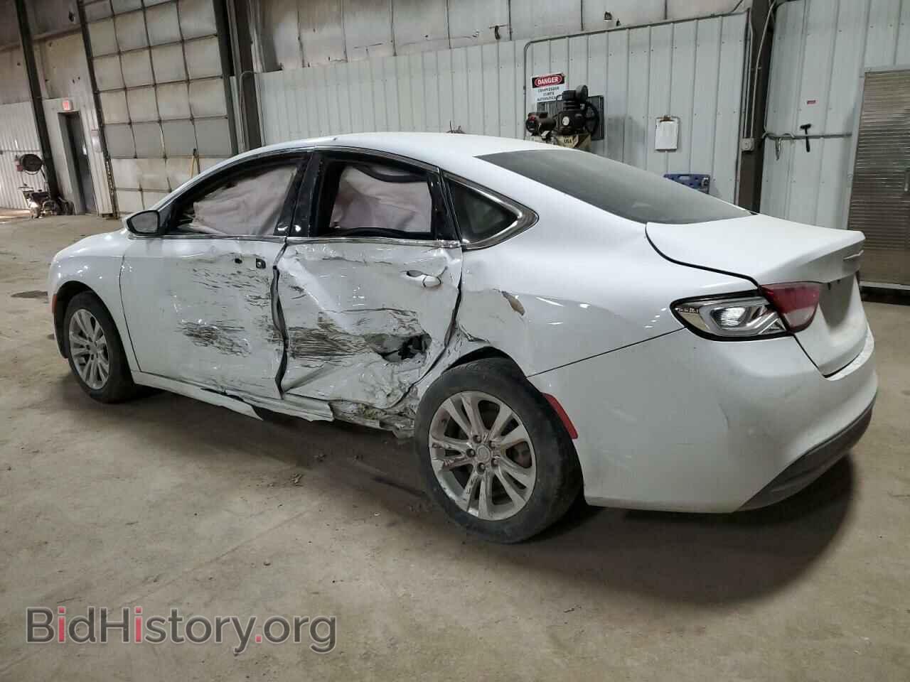 2015 CHRYSLER 200 - VIN: 1C3CCCAB2FN718879 - Фото 2
