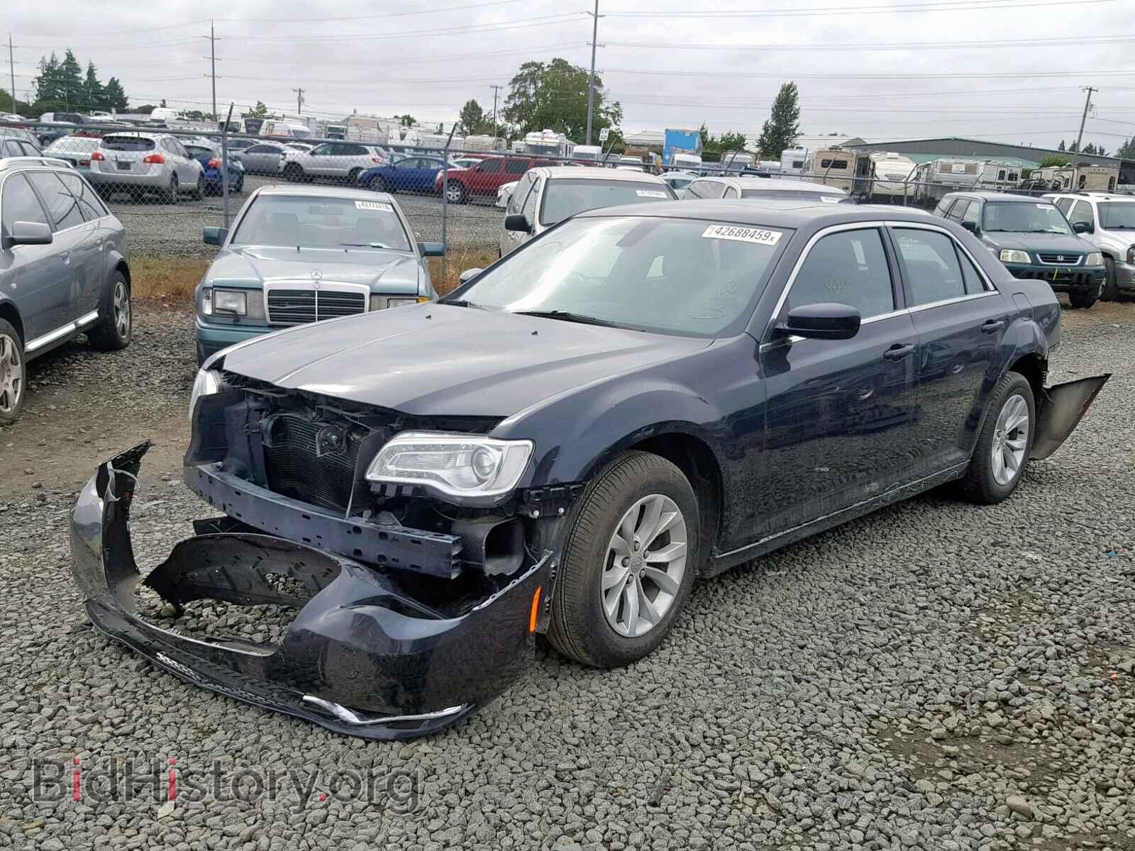 2015 CHRYSLER 300 - VIN: 2C3CCAAG2FH864224 - Фото 2