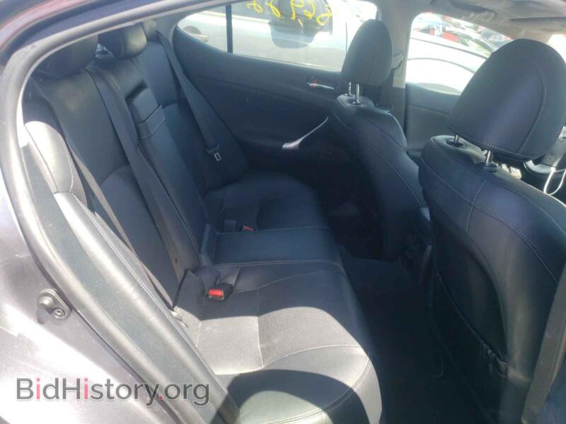 2012 Lexus IS (VIN JTHBE5C21C5029226) — фото 6 из 10