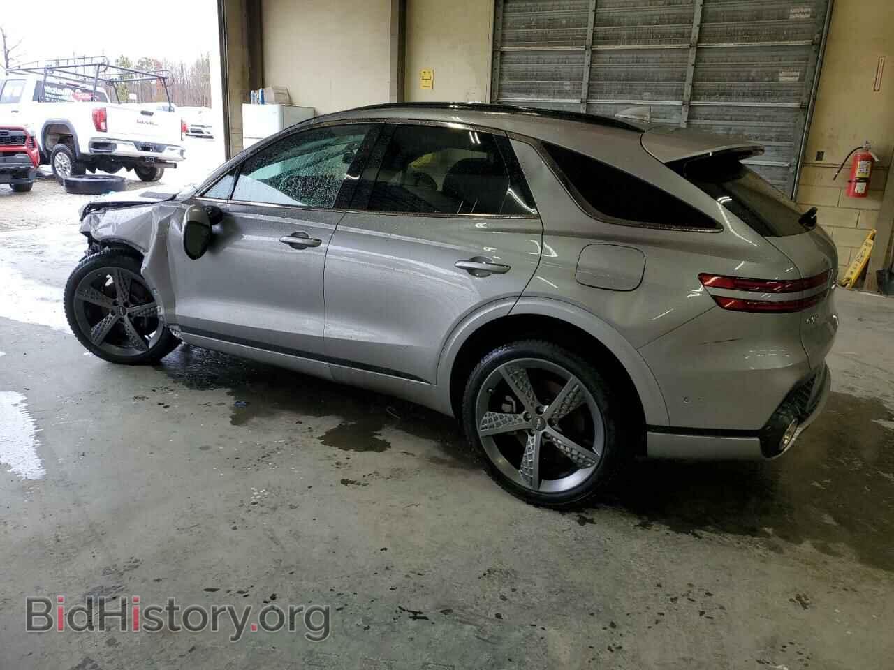 2022 GENESIS GV70 BASE - VIN: KMUMCDTC3NU012338 - Photo 2