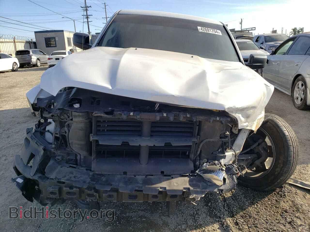 2017 RAM 1500 - VIN: 1C6RR6FG4HS860995 - Фото 5