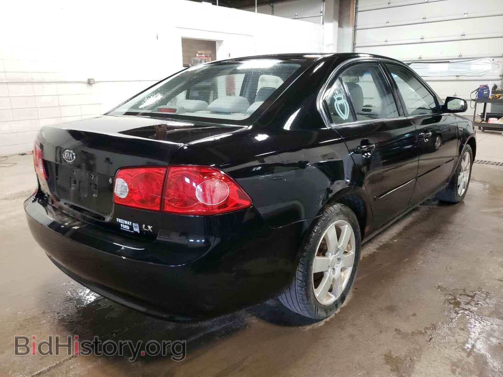 2007 KIA OPTIMA - VIN: KNAGE123775152705 - Photo 4