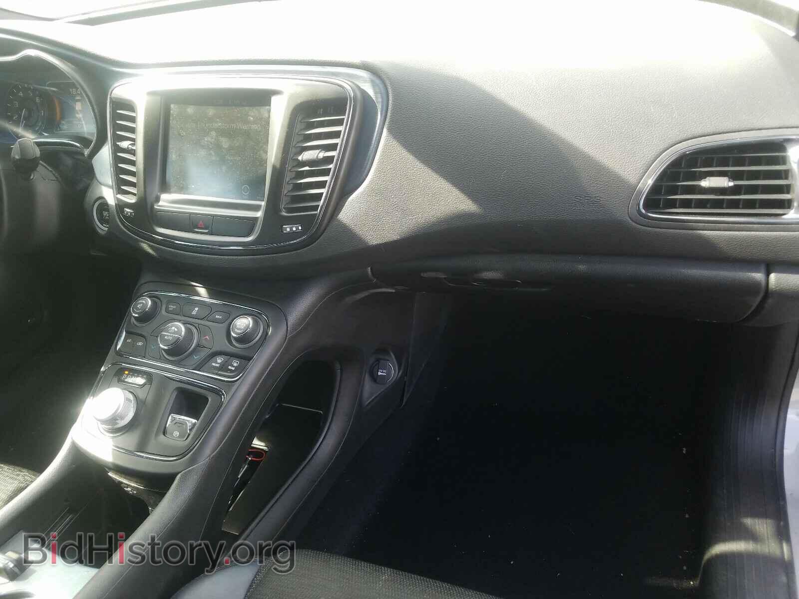 2016 CHRYSLER 200 - VIN: 1C3CCCDG2GN163117 - Photo 9