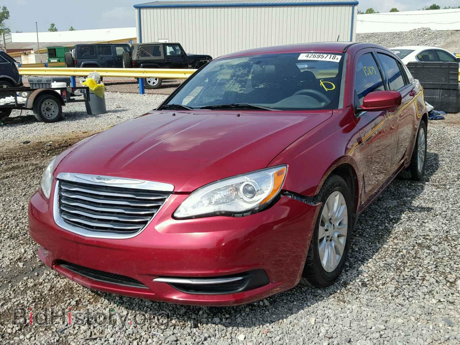 2013 CHRYSLER 200 - VIN: 1C3CCBAG7DN736670 - Фото 2