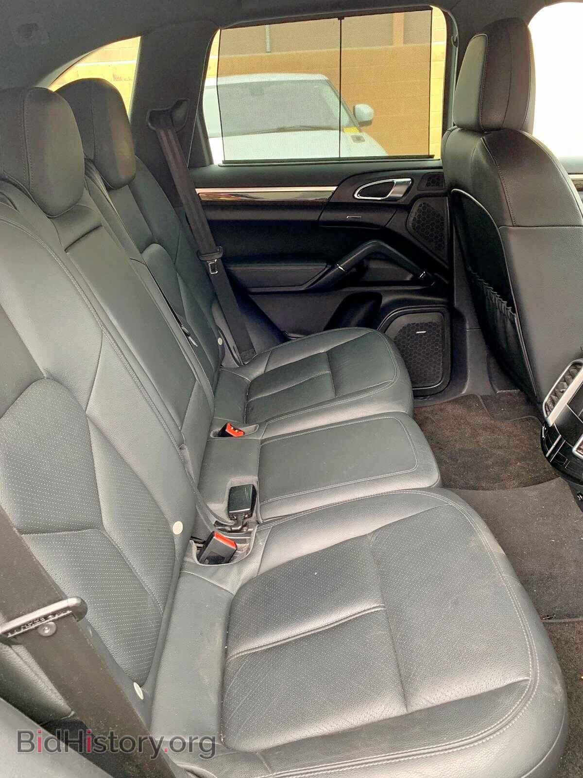 2011 PORSCHE CAYENNE - VIN: WP1AA2A22BLA09621 - Photo 6